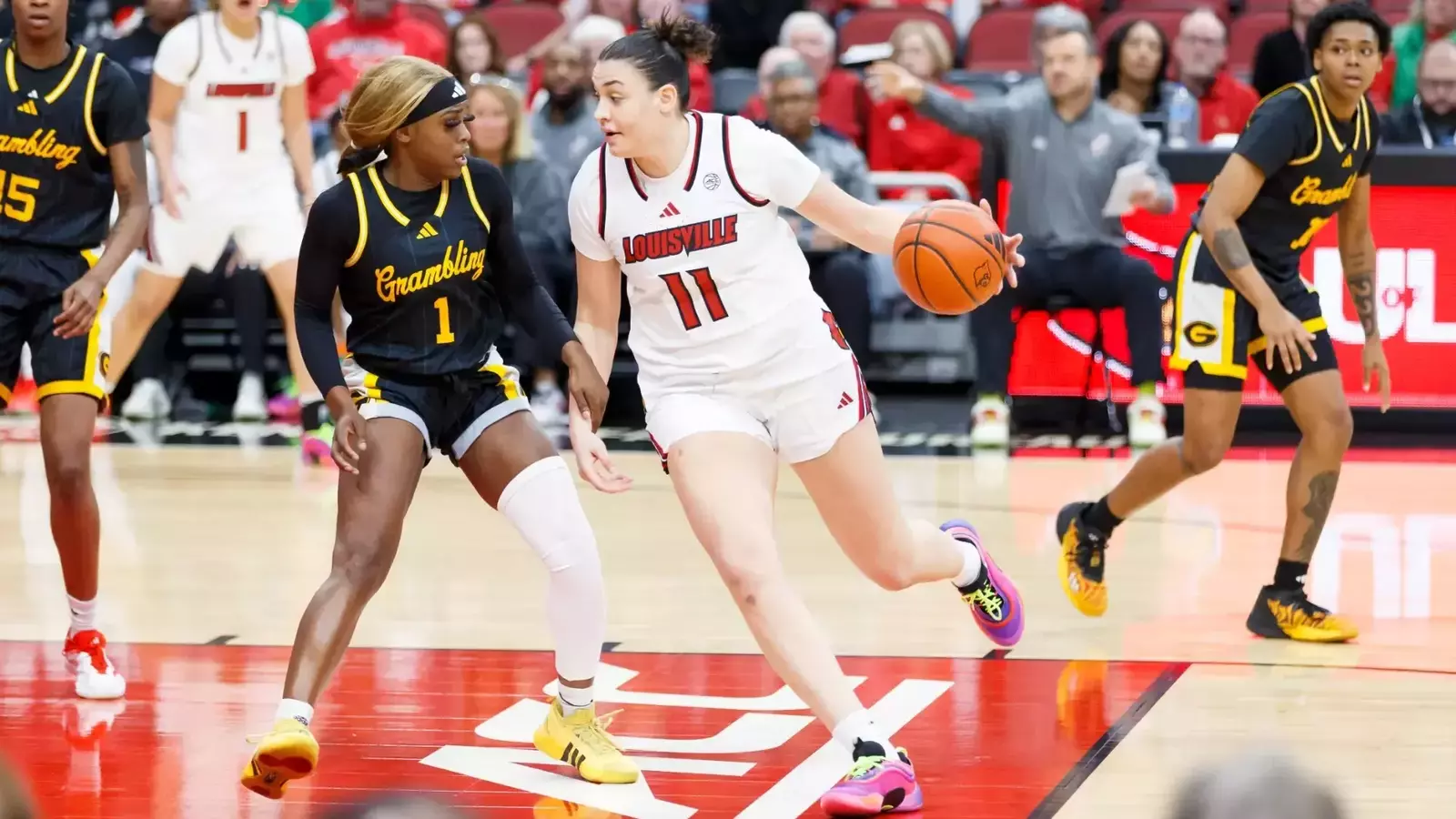 Cardinals Face Off with No. 22/20 Wolfpack in Jimmy V Women’s Classic