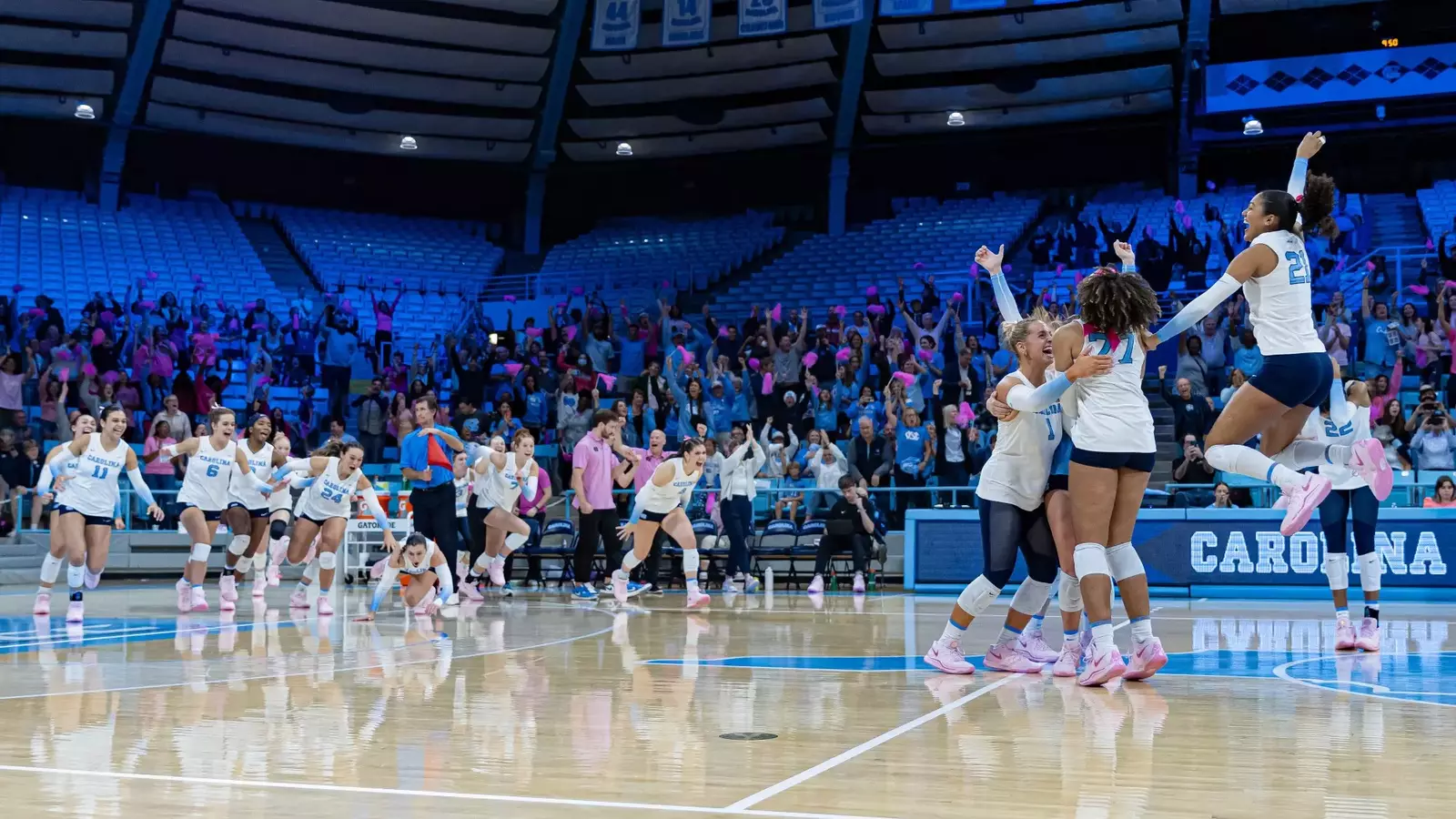 UNC Volleyball Remains Undefeated At Home, Tops Miami, 3-2