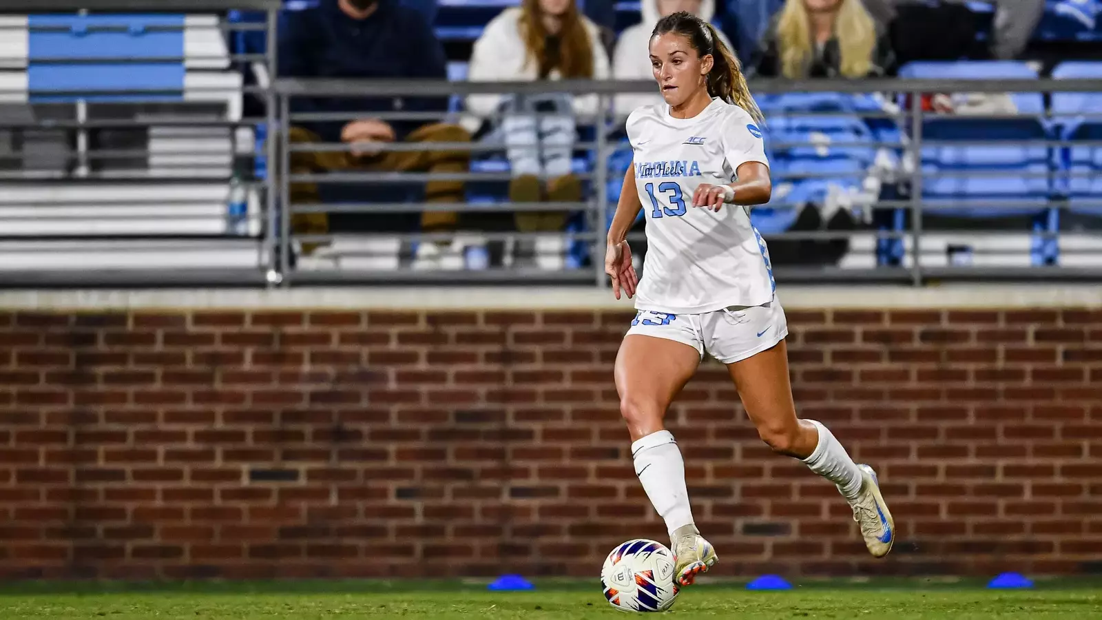 Kate Faasse Named MAC Hermann Trophy Semifinalist