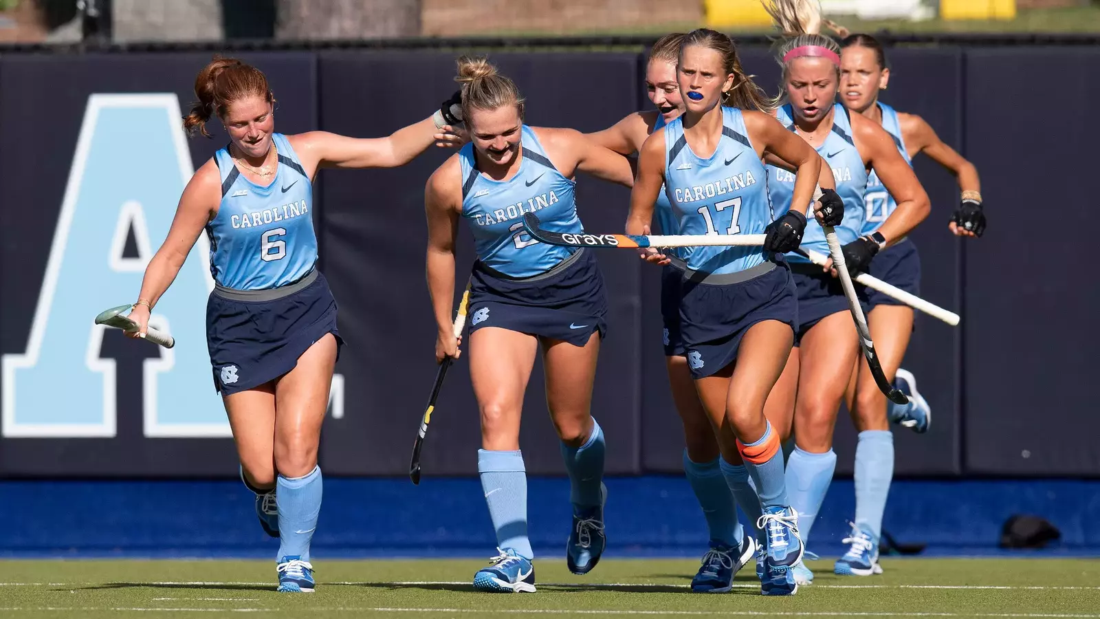 No. 2 UNC Field Hockey Cruises Past Penn, 5-0