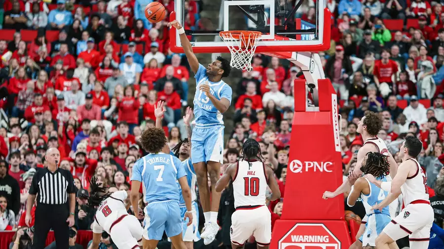 Jalen Washington stuffs Wolfpack to seal Tar Heels' road victory