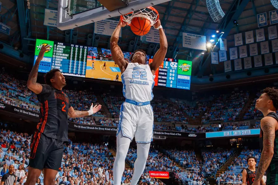 UNC Basketball rolls to fifth straight victory with inside-out attack