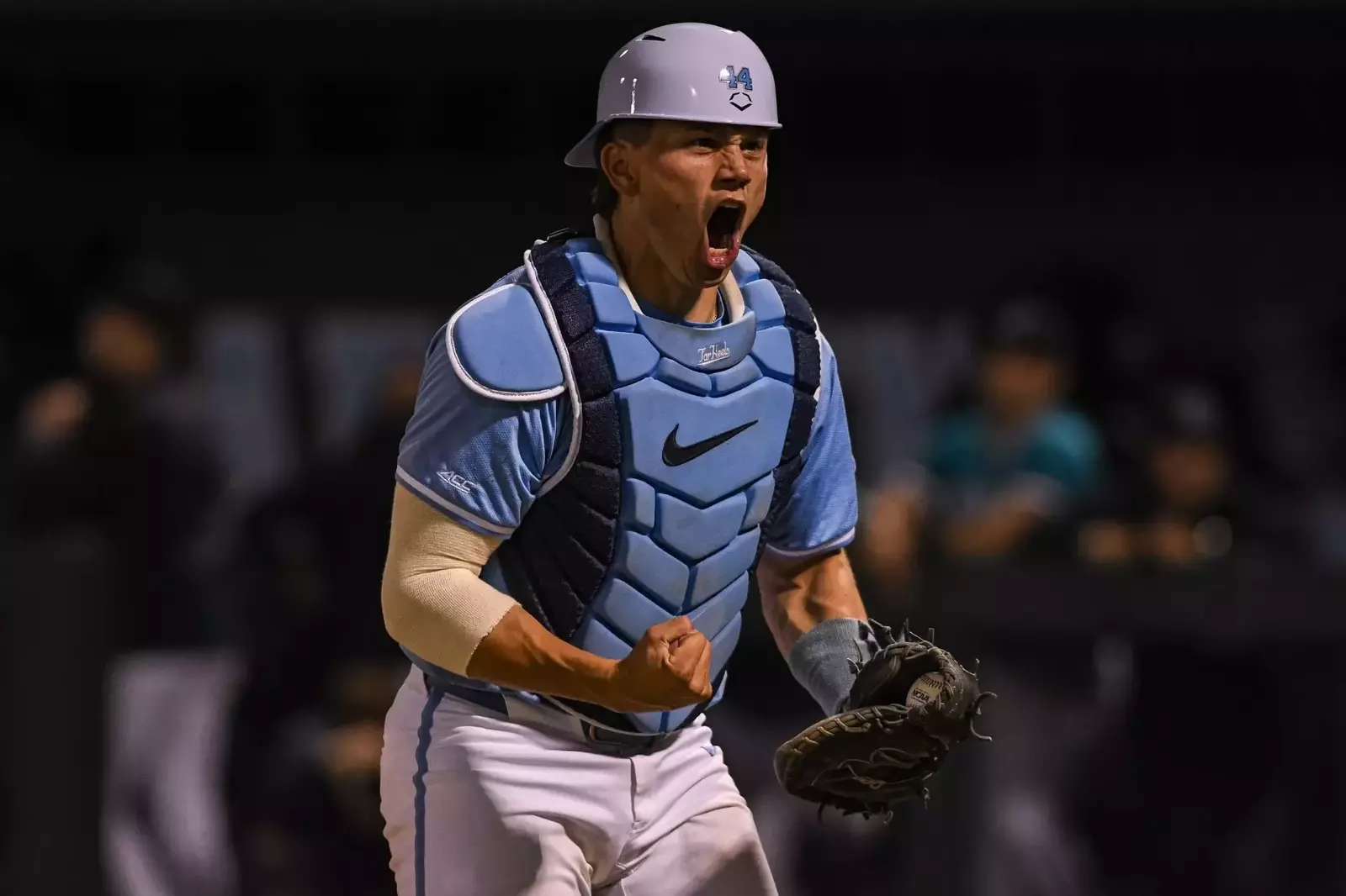 No. 4 UNC Baseball Walks Off No. 24 Coastal Carolina, 5-4