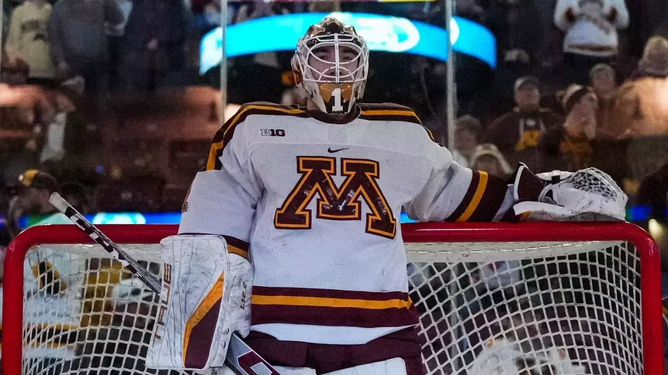 Gophers' Close Inks Pro Hockey Deal - University of Minnesota Athletics