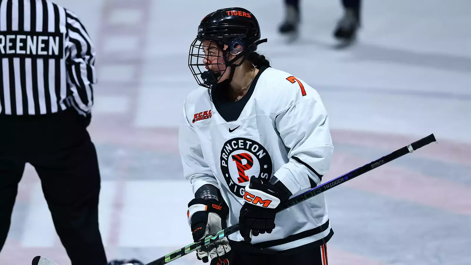 No. 12/13 Women’s Hockey Drops Contest To No. 7 St. Lawrence