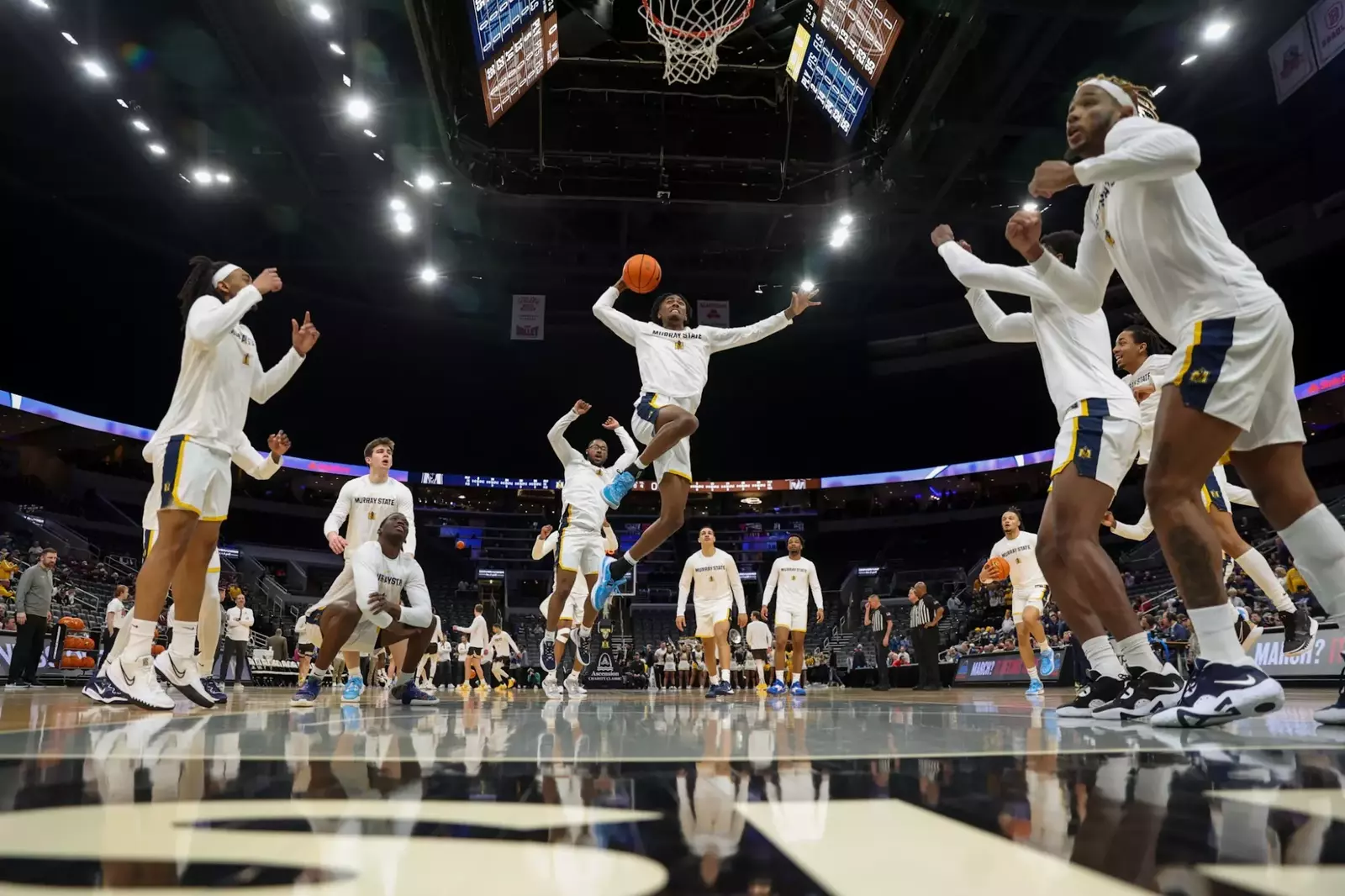 Racers Face Off With Drake - Murray State University Athletics