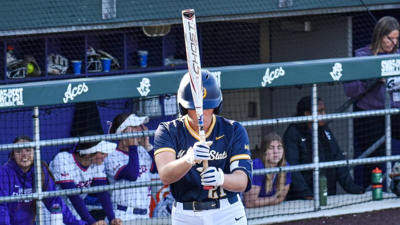 Racers Travel to Valpo for Final MVC Road Series