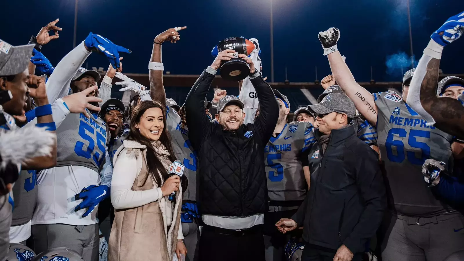 Memphis Wins SERVPRO First Responder Bowl, 38-10, Over Utah State -  University of Memphis Athletics