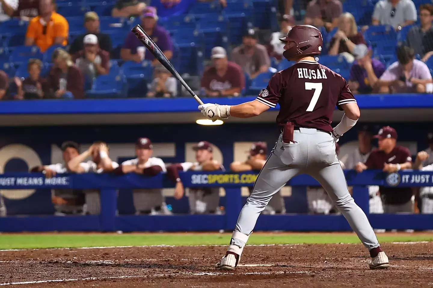 Diamond Dawgs Take Down No. 4 Texas A&M 5-3 - Mississippi State