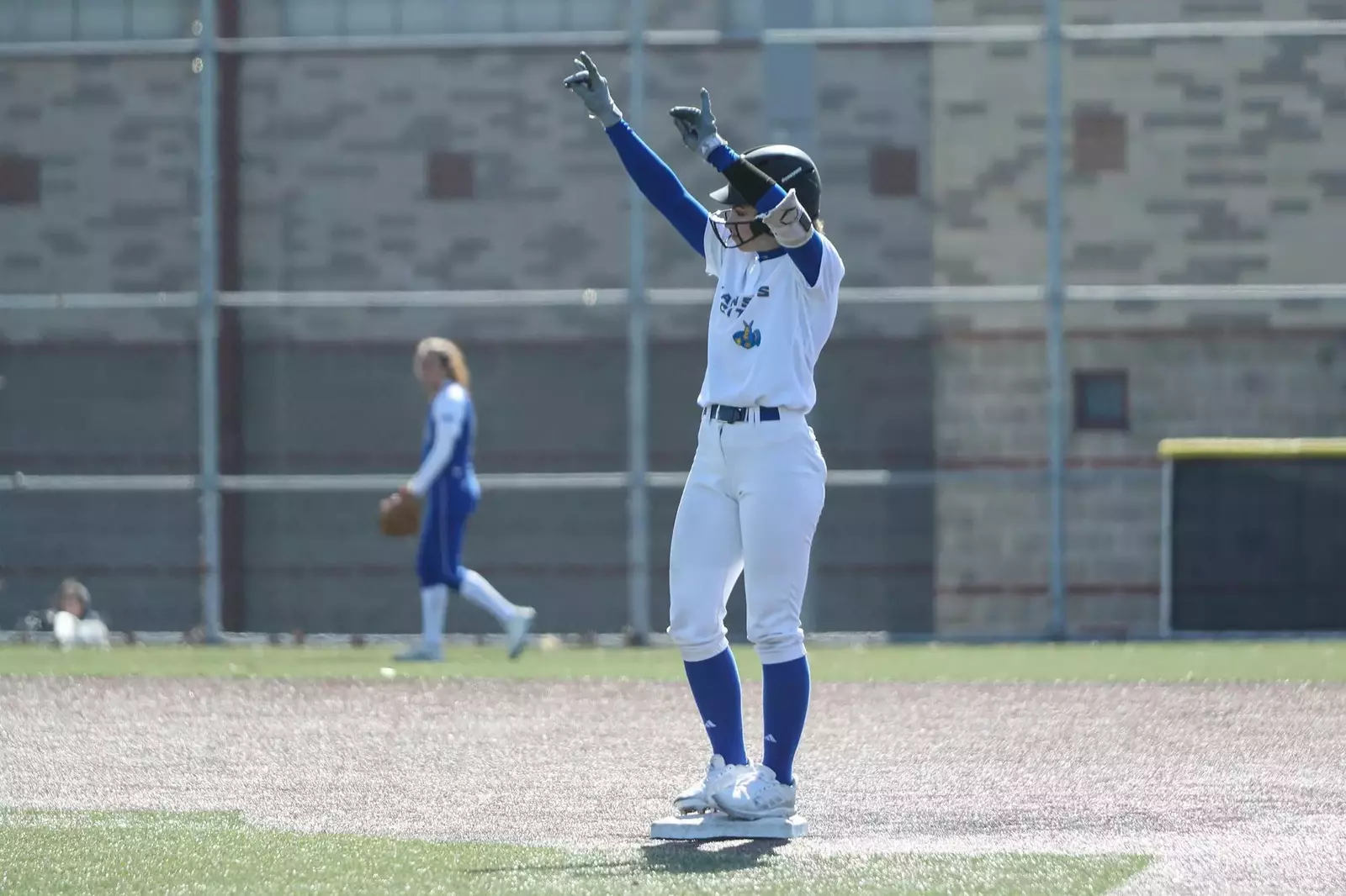 University of Missouri Kansas City Official Athletics site