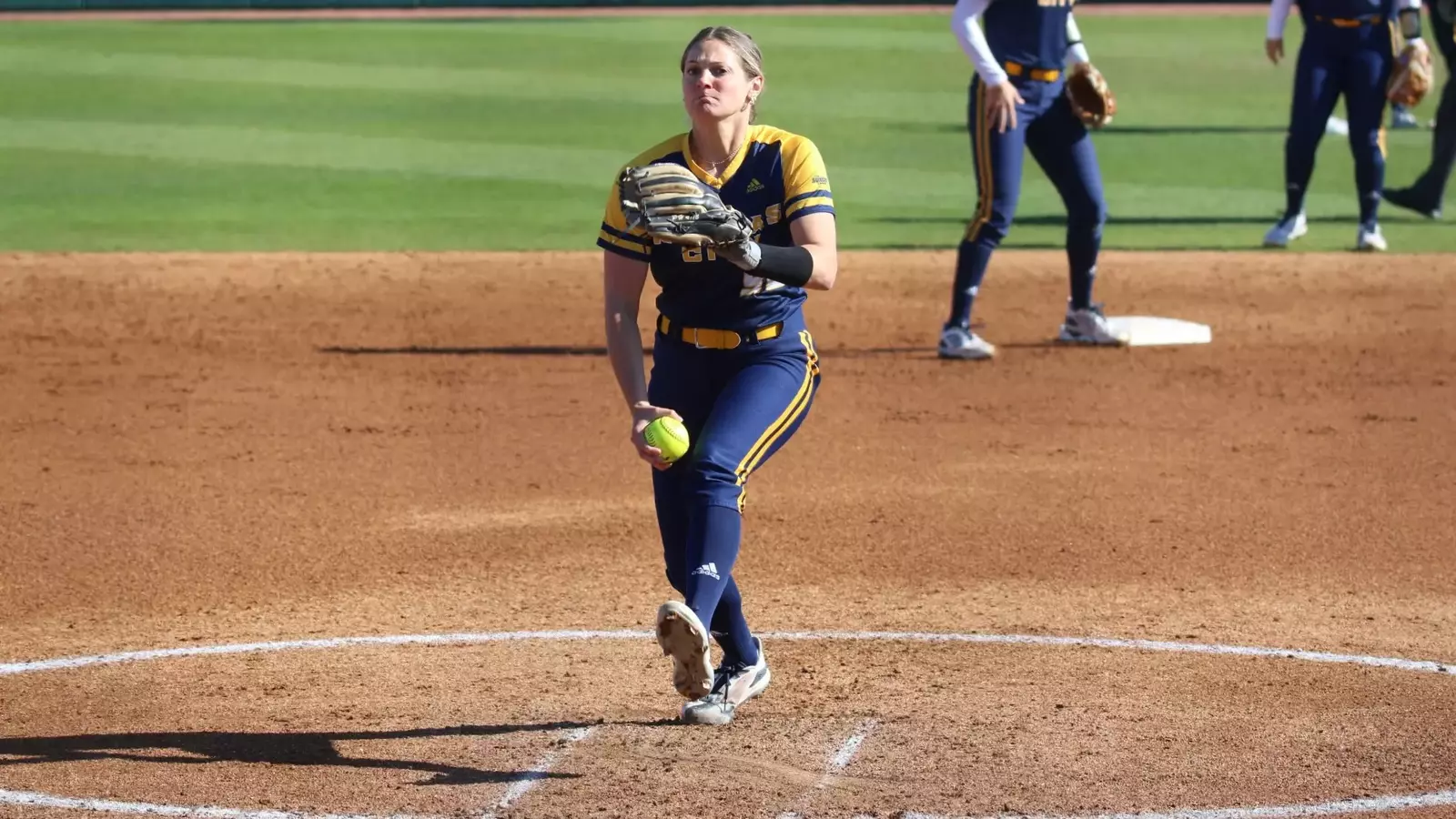 University of Missouri Kansas City Official Athletics site