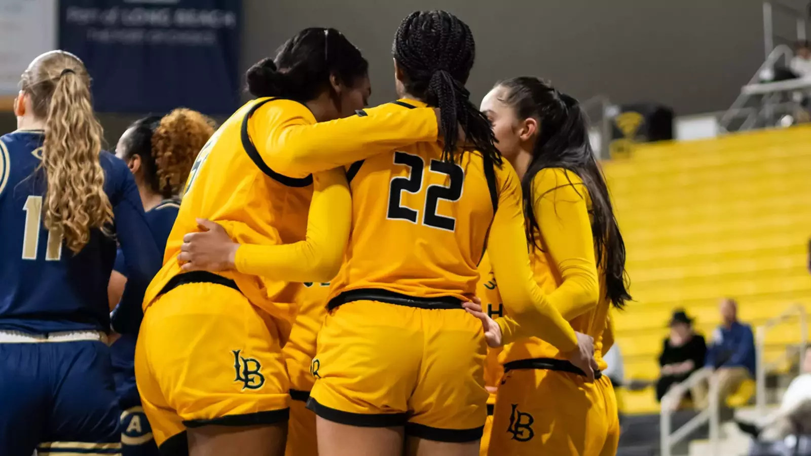 Long Beach State Falls To Uc Davis In The Final Game Of The Regular Season Long Beach State