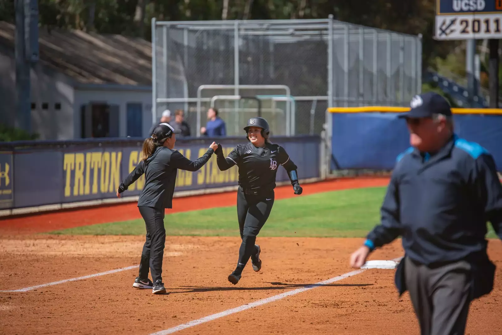 Softball Rolls Over The Tritons To Start Series At UC San Diego - Long ...