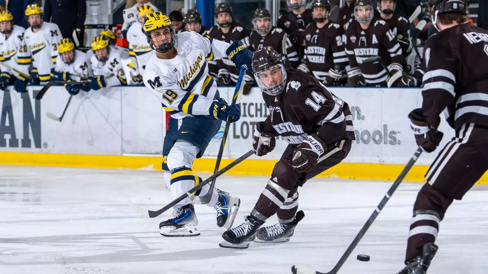 Michigan Knocks Off No. 7 WMU to Earn Weekend Split University of