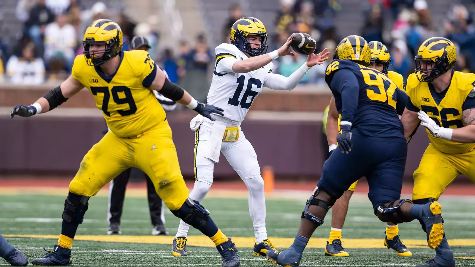 Fourth Quarter Passing Attack Leads Maize to Victory in Spring Game