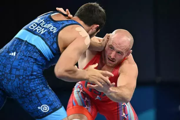 Snyder fails in the semifinals and will fight for bronze on Sunday