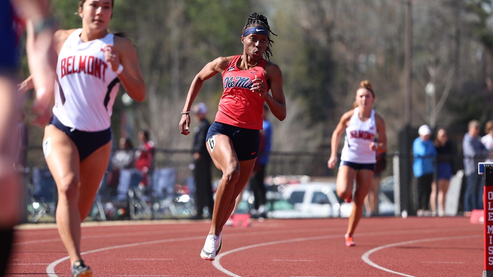 Track & Field Impresses in Wrap-Up of Drake Relays, LSU Invite