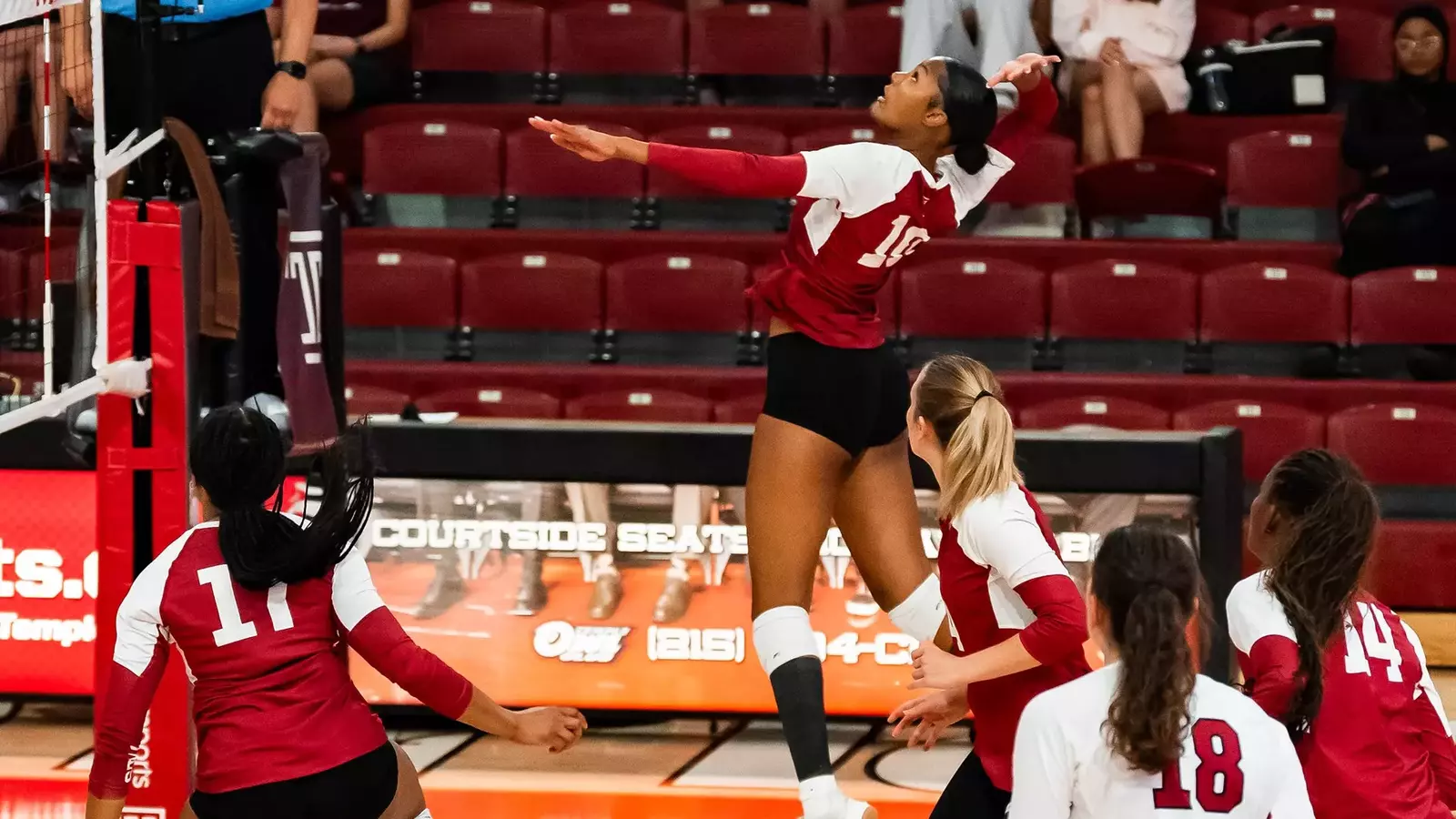 Owls Volleyball Improves to 3-0, Sweeps FDU to Win Cherry and White Invitational - Temple