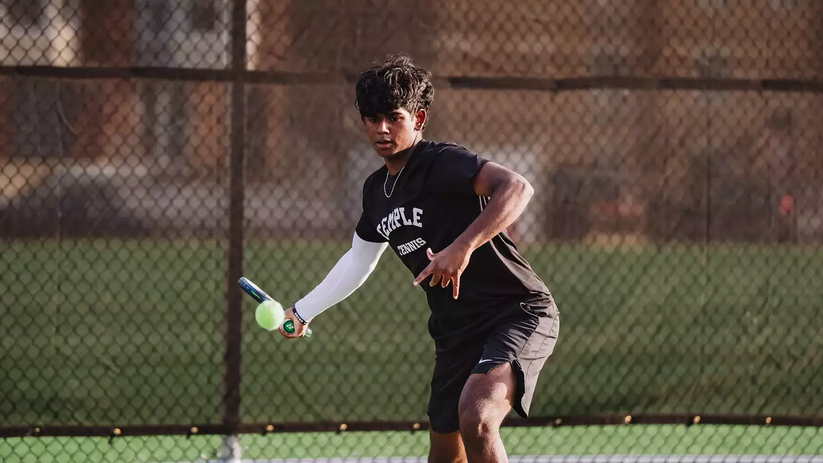 Men's Tennis Defeats Navy 4-3 with Strong Singles Play - Temple
