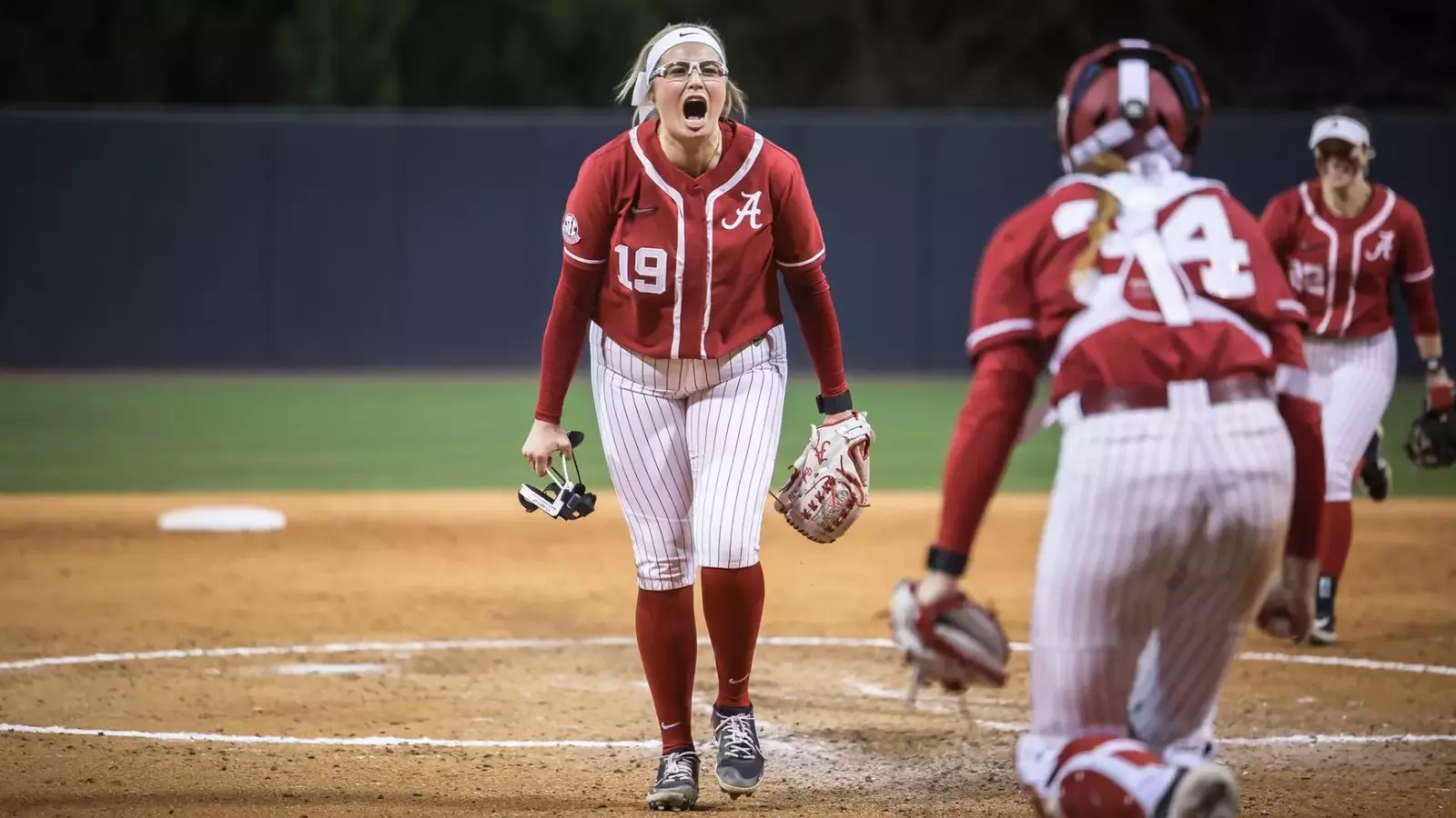 Kayla Beaver No-Hitter Lifts Alabama Softball to Opening Day Win over ...