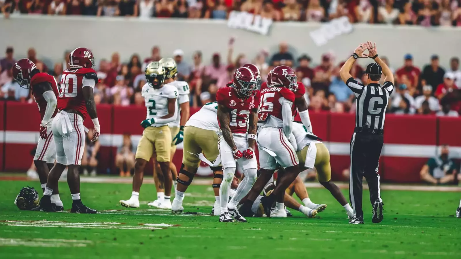 No. 4/4 Alabama Football Rolls Late, Wins 4216 Over South Florida