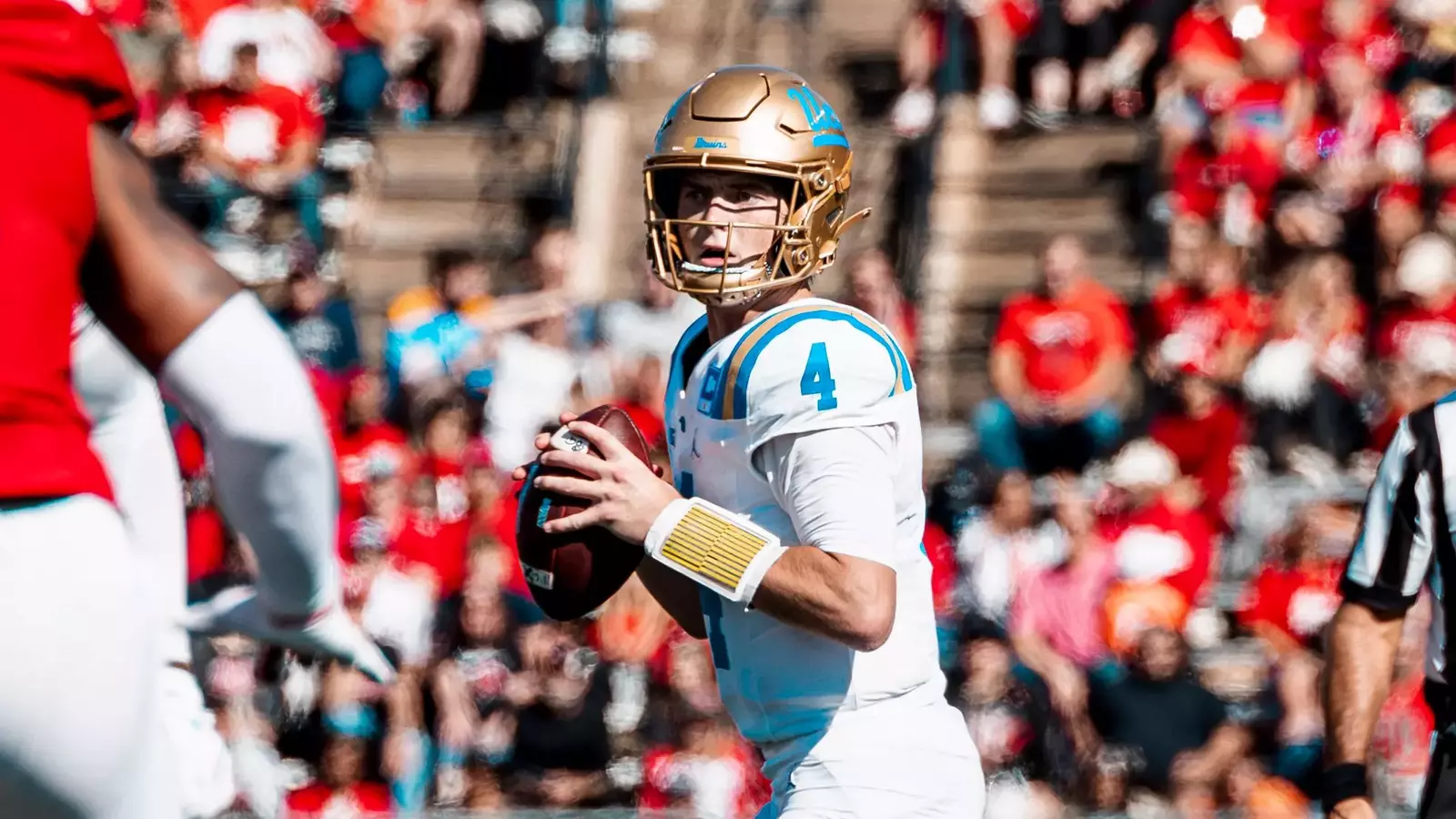 Ethan Garbers Recognized by Davey O'Brien and Manning Awards BVM Sports