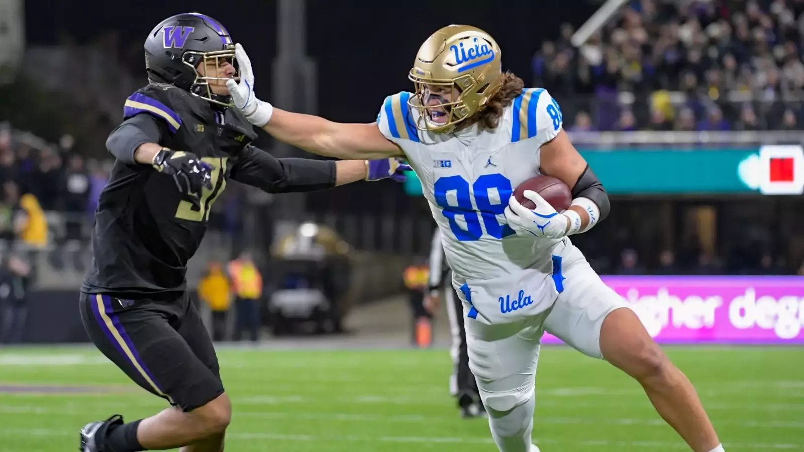 UCLA Football Falls at Washington, 31-19 - UCLA