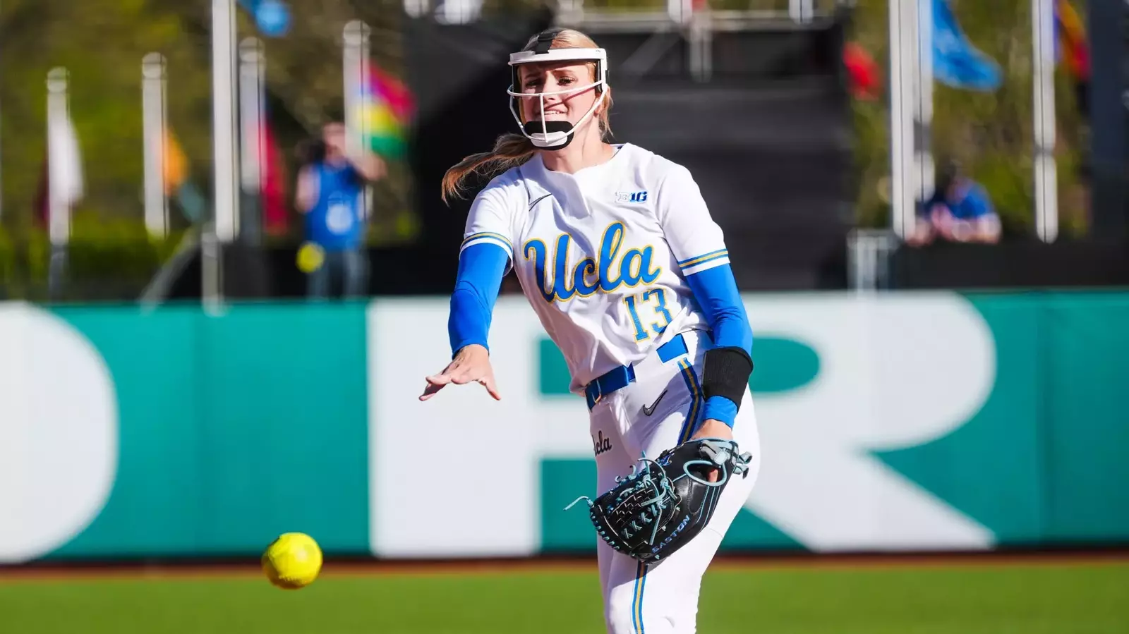 Fisher Twirls Shutout Gem in 8-0 Win at No. 5 Oregon