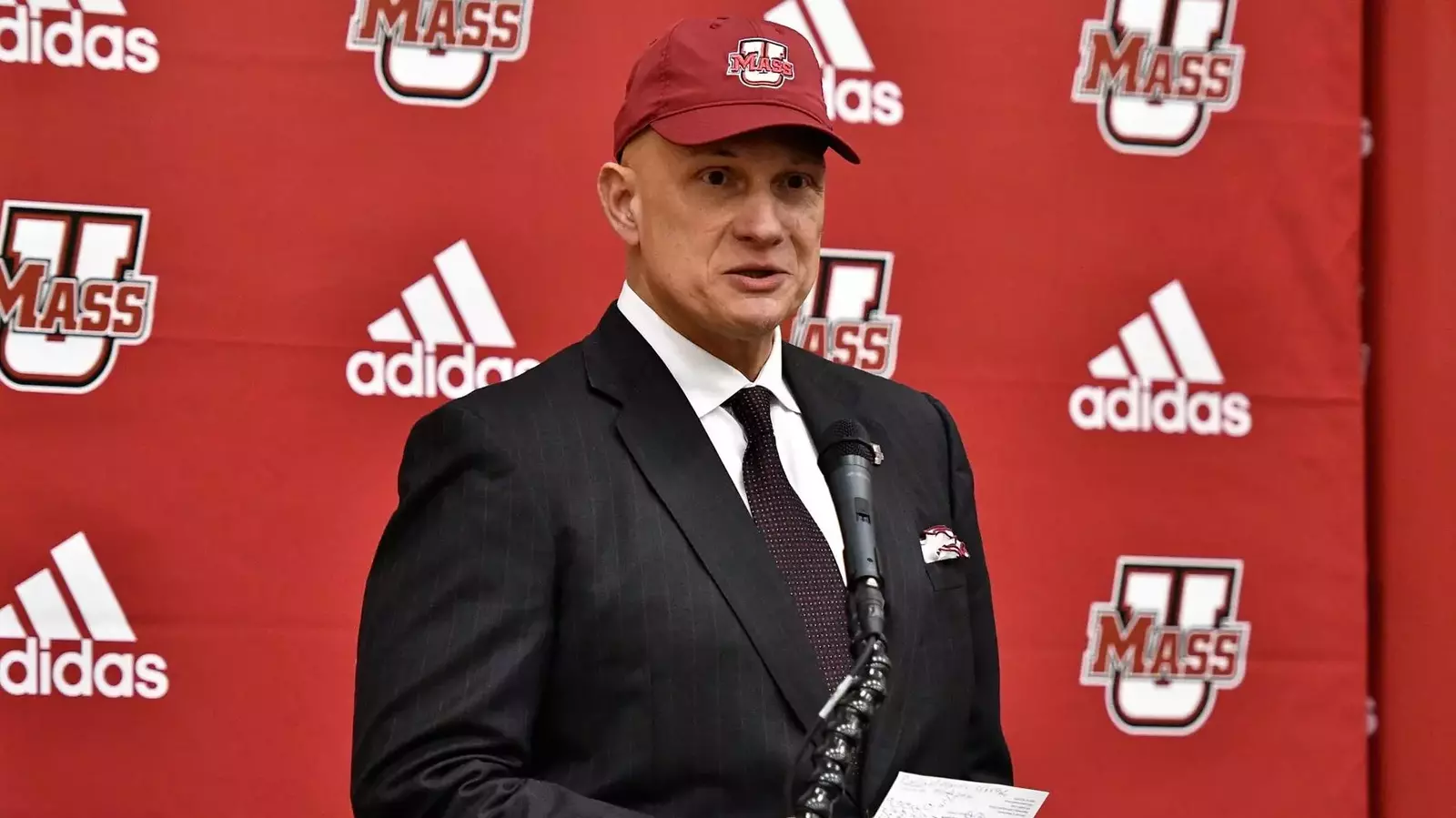 umassathletics.com