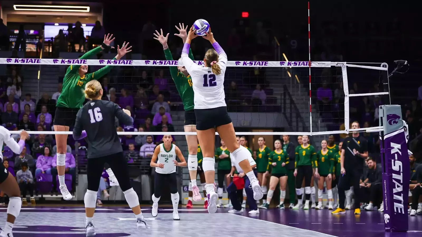 brown-reaches-career-milestone-in-loss-to-no-17-baylor-kansas-state-university-athletics
