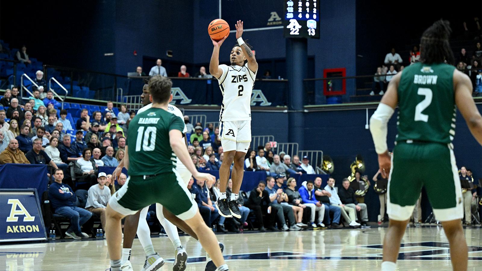 Akron U Roo Zips Take Early Lead And Don't Look Back - Defeat Ohio,67-58 ...