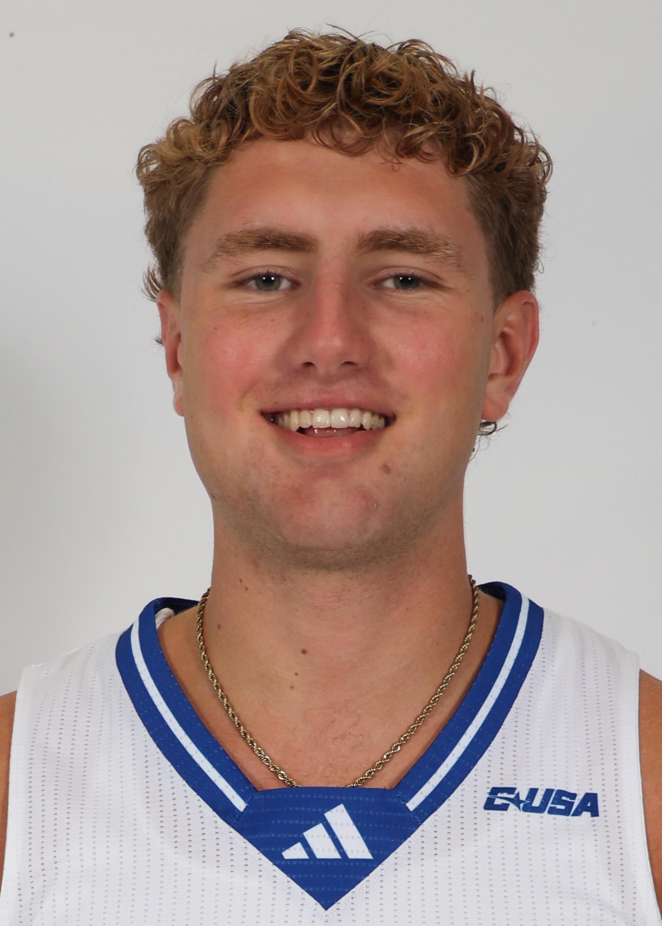 Cavan Riley Cavan Reilly - Men's Basketball - University of Delaware Athletics