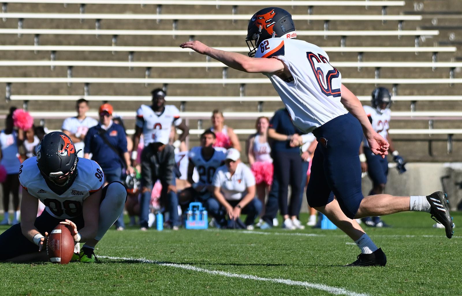 Football's Jackson and Schearer Earn PL Weekly Awards, Schearer Named ...