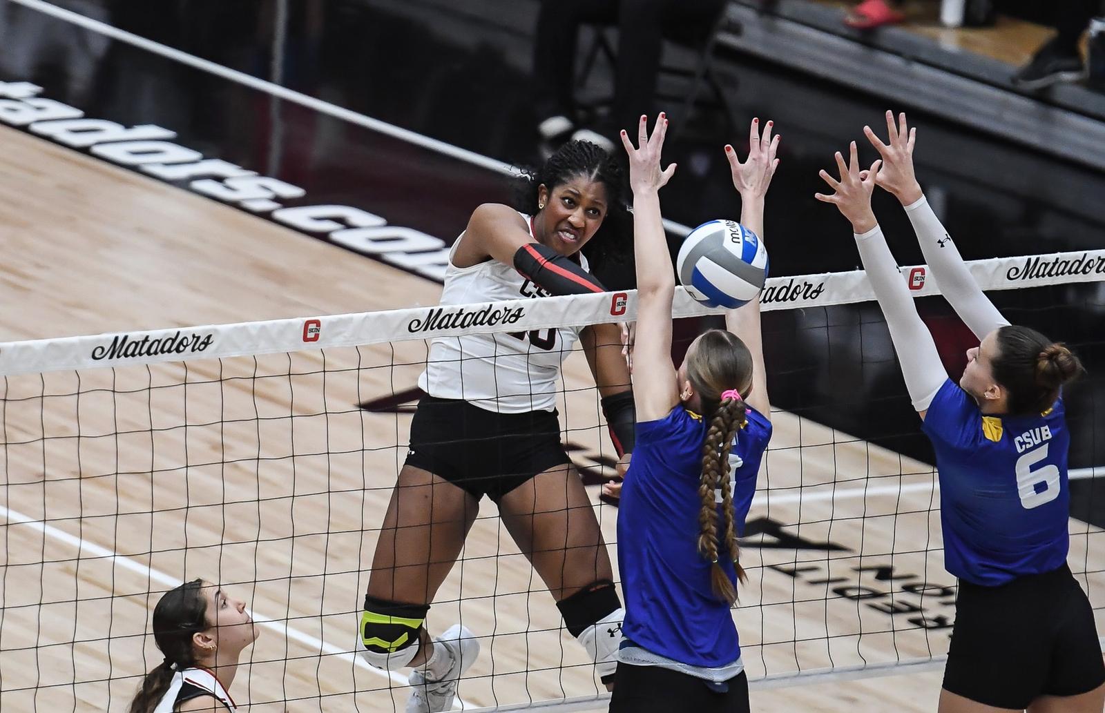 CSUN Holds Off Cal State Bakersfield in Five-Set Thriller - CSUN Athletics