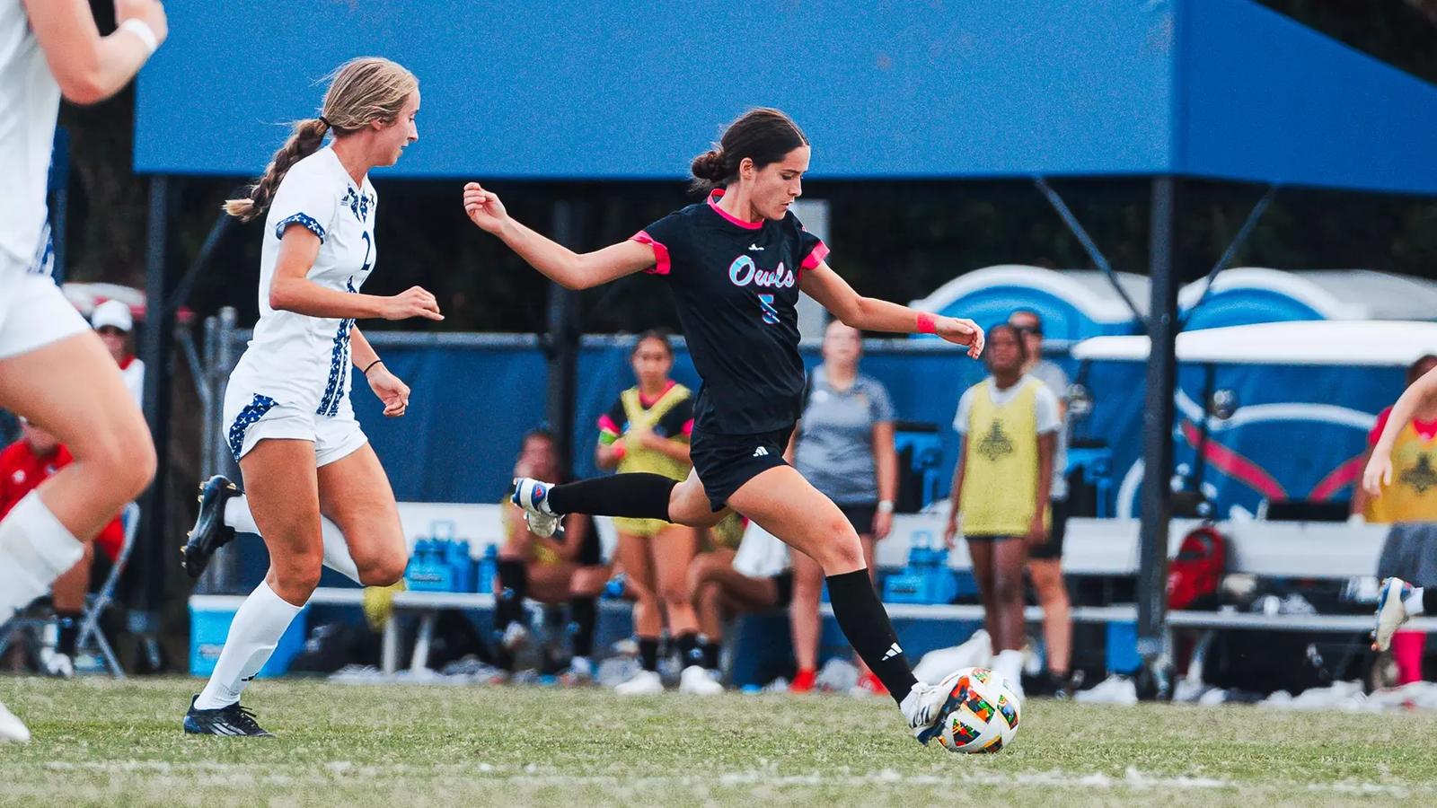 Julie Reed Florida Owls Named United Soccer Coaches 2024-25 Team Academic Award - Florida ...