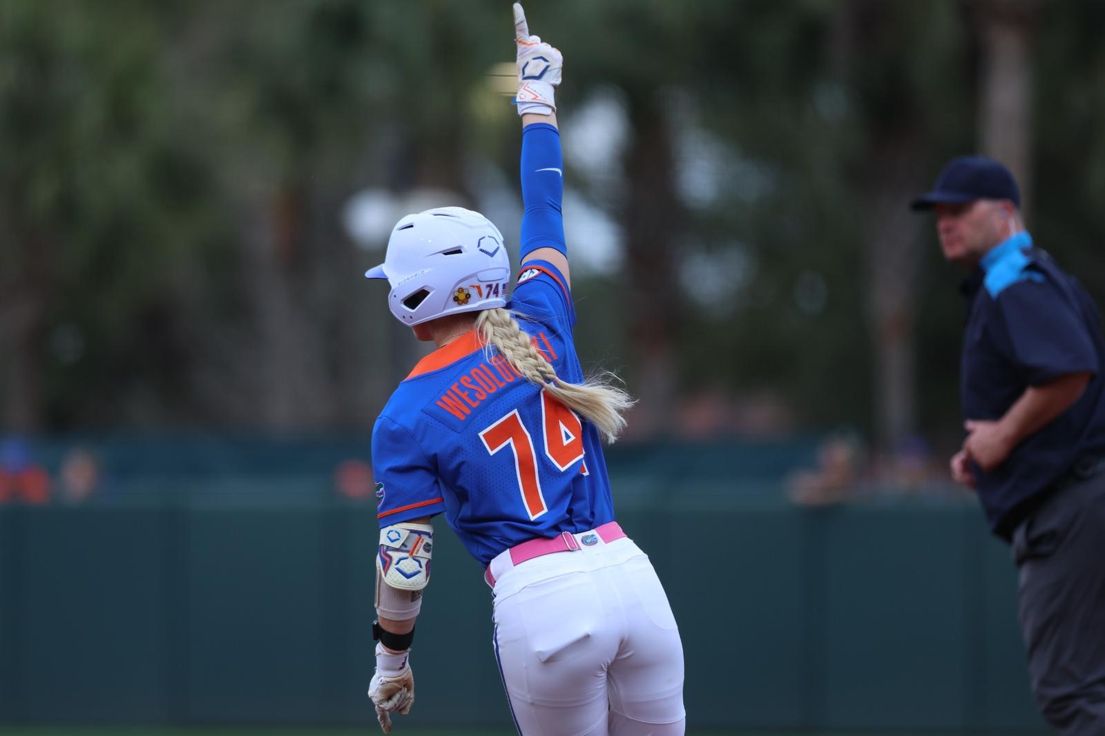 No. 4/5 Softball Faces North Florida In Pair of Midweek Matchups ...