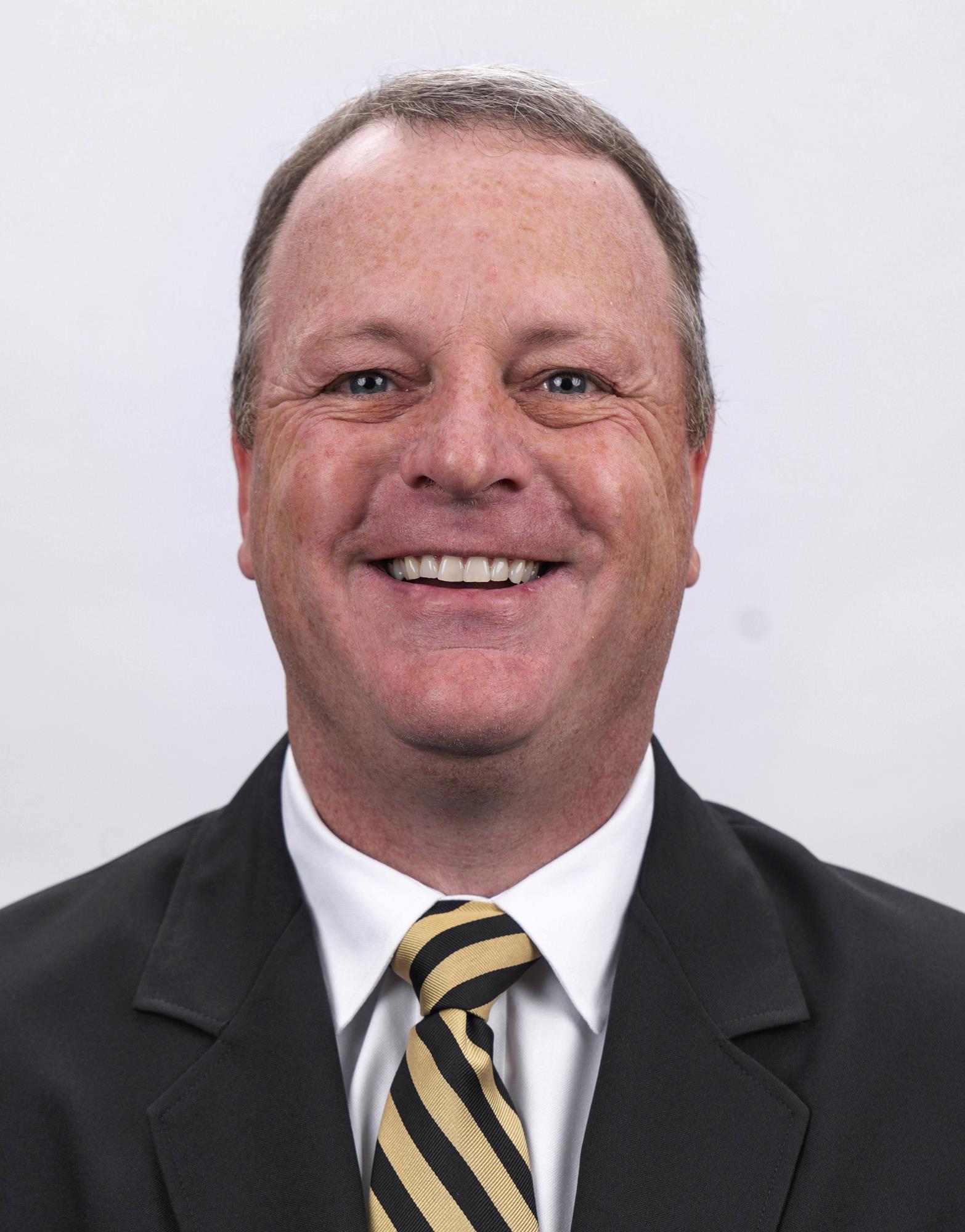 Tim Bashor Tim Horton - Fullbacks, Special Teams Coordinator - Staff Directory ...