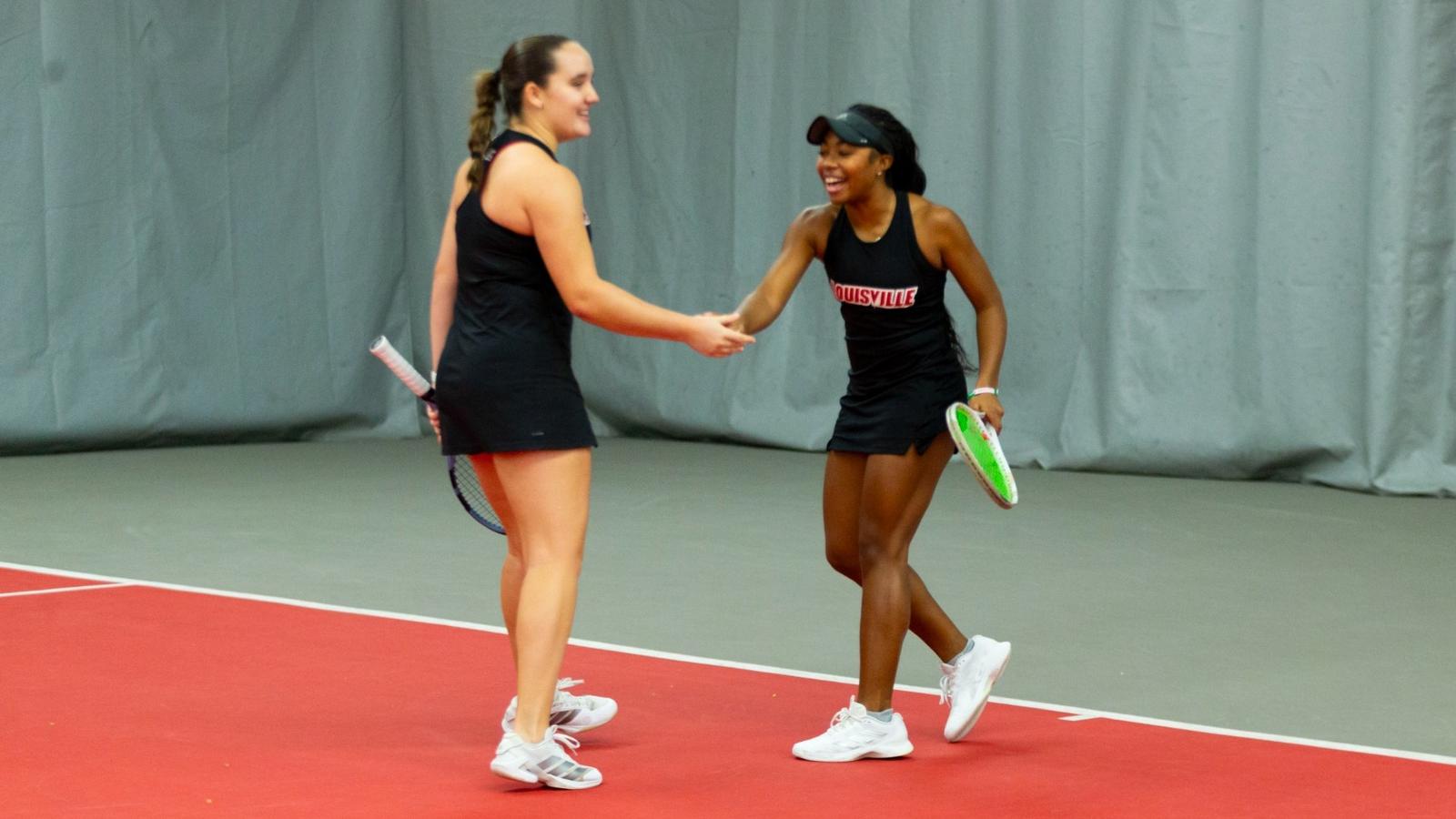 Alexis Hamilton Cards Take Down Undefeated Hoosiers - University of Louisville Athletic