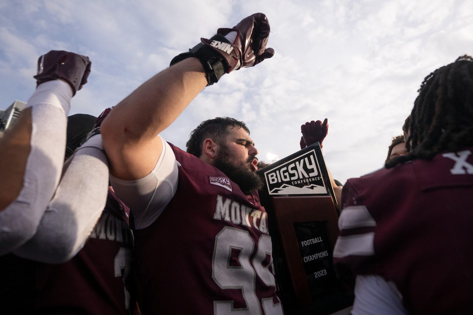 Gubner Gubner signs with World Champion Kansas City Chiefs - University of ...
