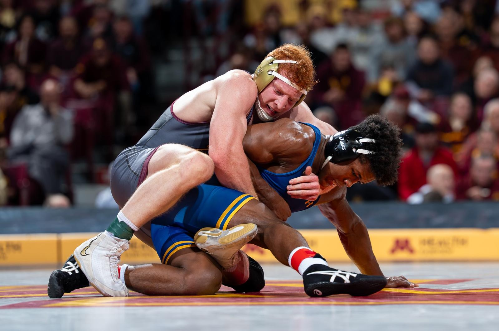 Down to the Wire, No. 7 Minnesota Topped by No. 18 South Dakota State ...