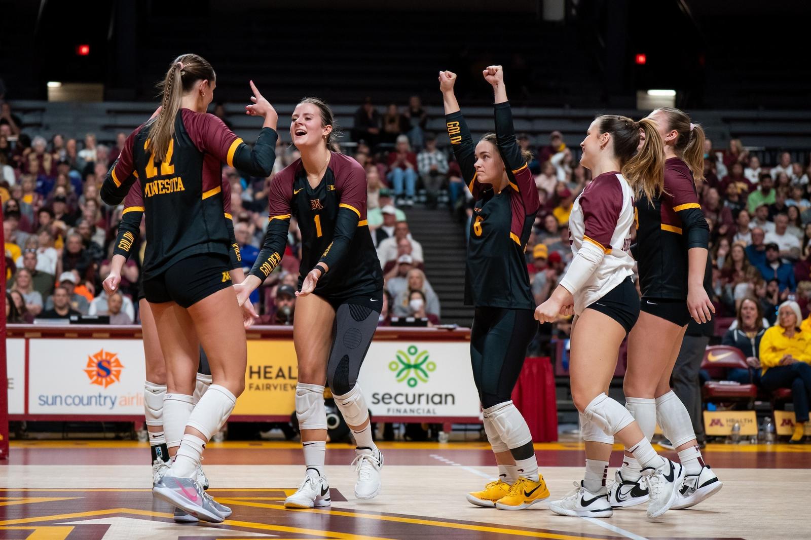 Julia Rafferty Minnesota No. 11 'U' Opens Year 54 with No. 9 Texas A&M - University of Minnesota ...