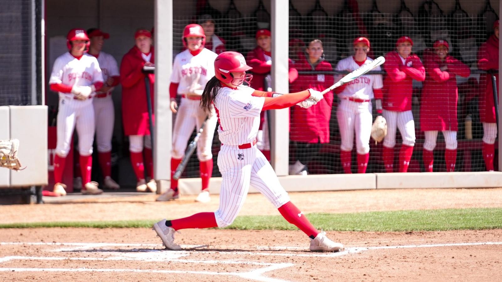 Softball Rundown Softball Run-Rules Stonehill in Doubeheader Sweep - Boston University ...