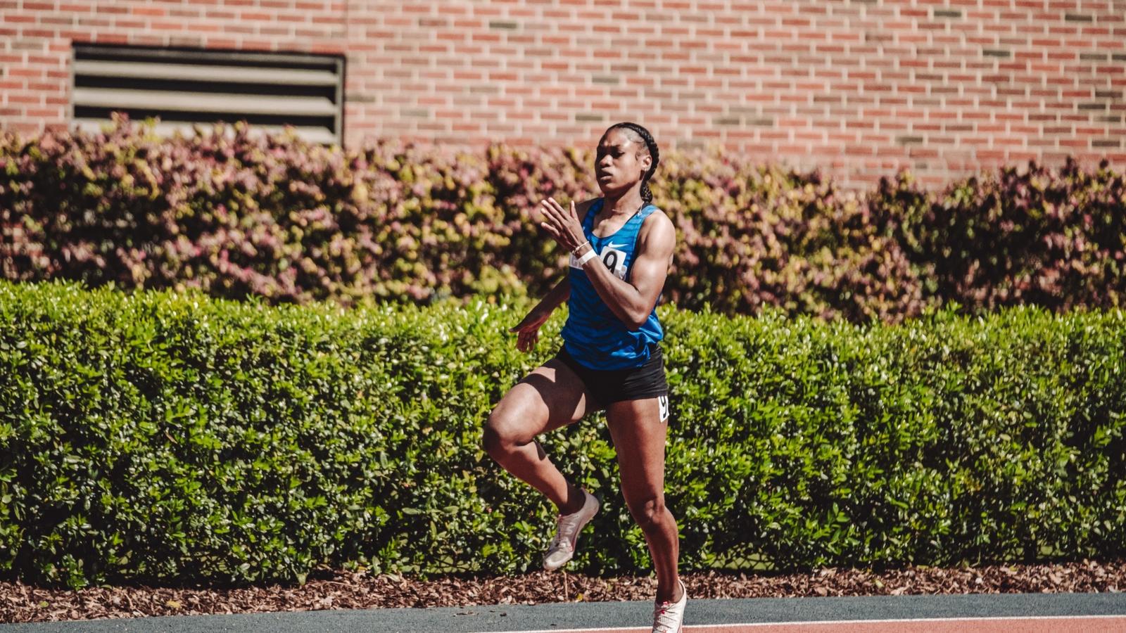 Women's 4x400-Meter Relay Team Breaks Program Record at Tom Jones ...