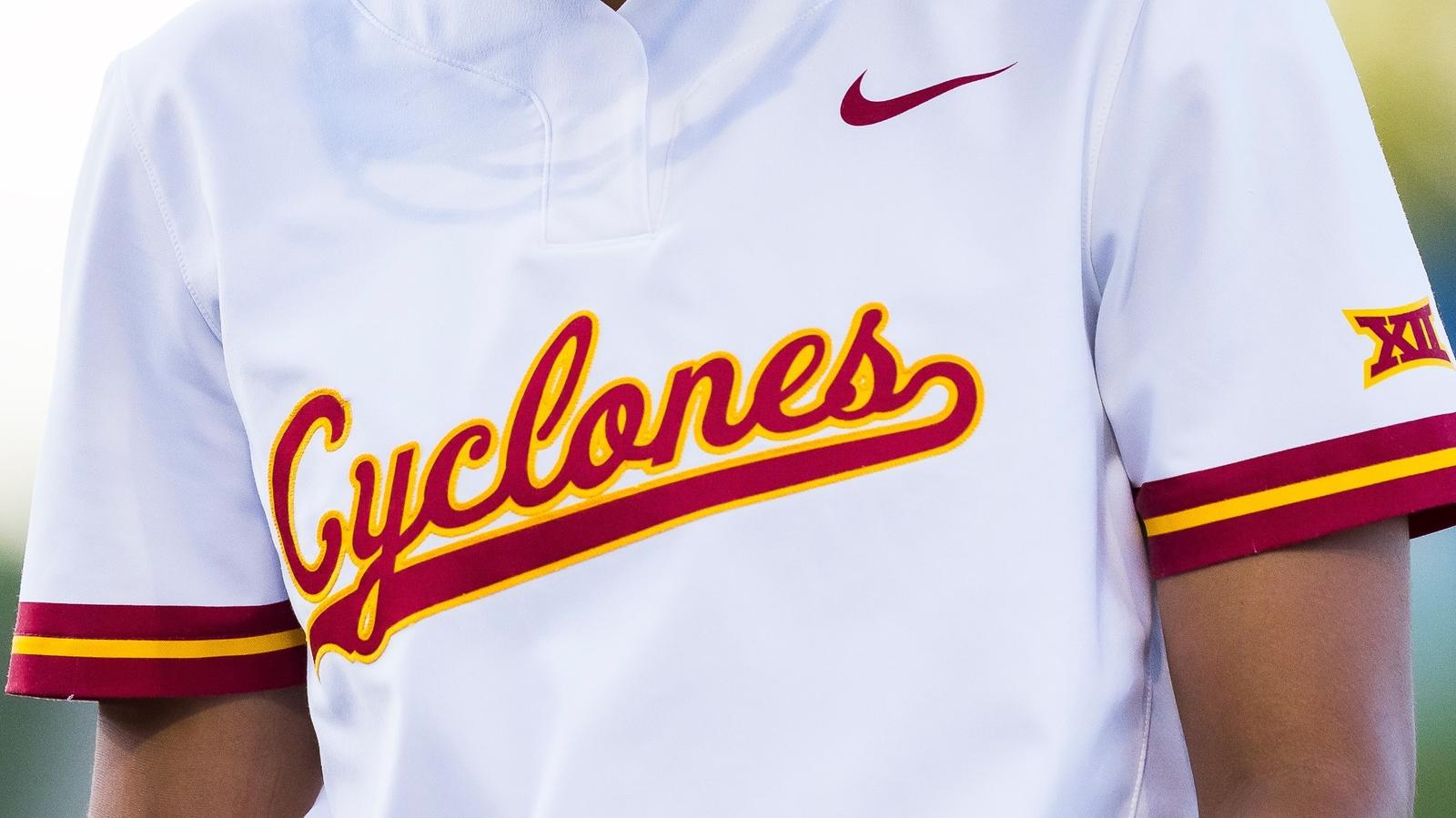 Script Cyclones 12 Cyclones Earn NFCA All-America Scholar Athlete Honors - Iowa State ...