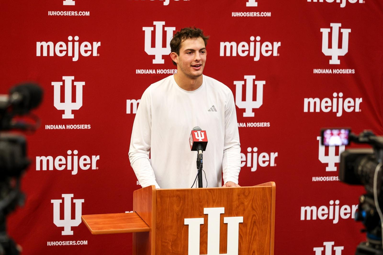 Sam Dummer SPRING SESSIONS: Spring Practice No. 7 - Indiana University Athletics
