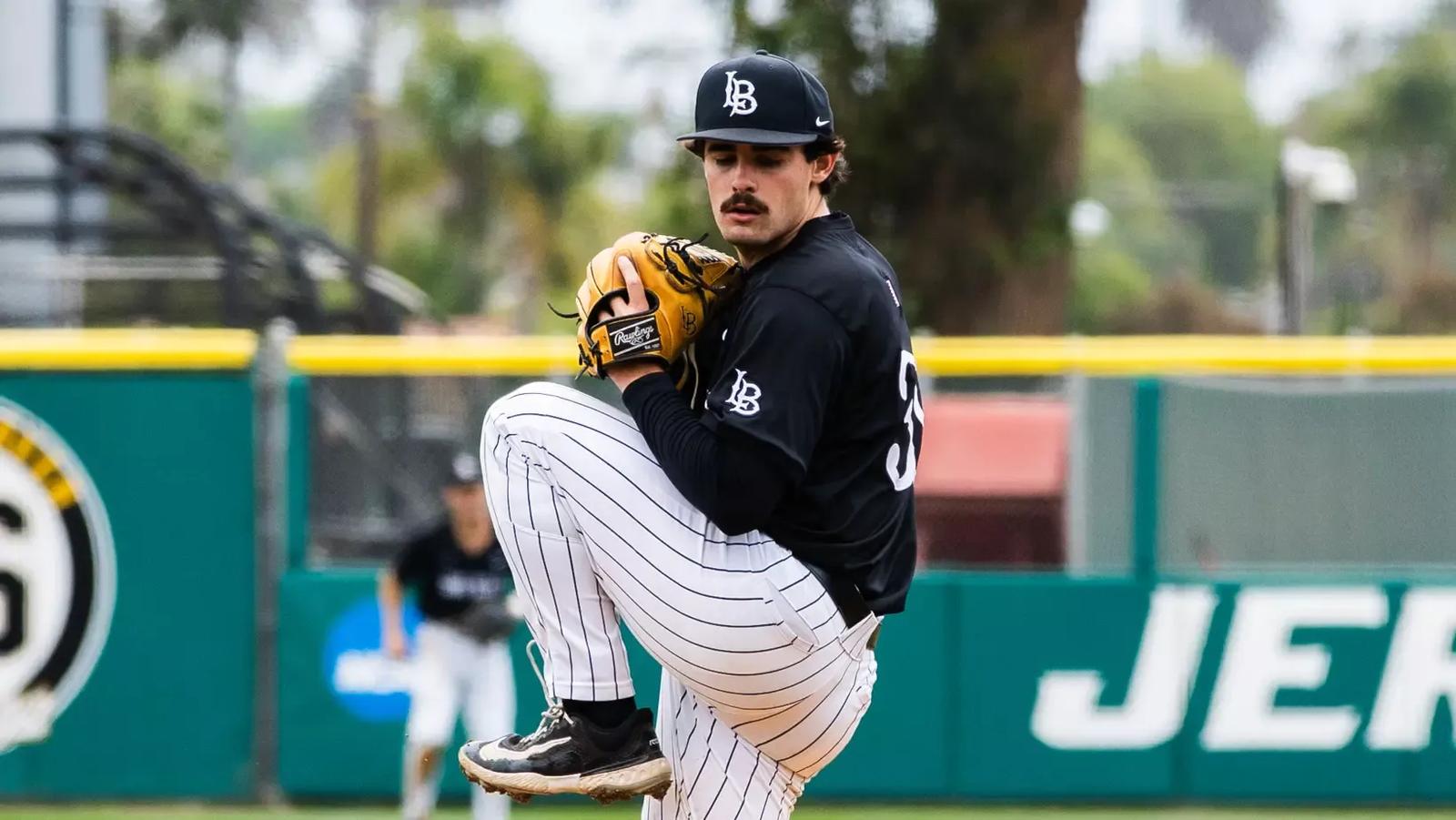 Jake Field Baseball No. 7 Oregon State Wins Pitchers' Duel 2-1 Against The Dirtbags - Long ...