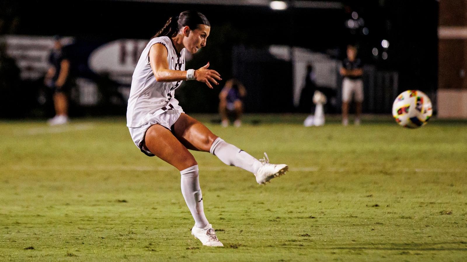 Landon Perry Perry Electrifies The Pitch - Mississippi State