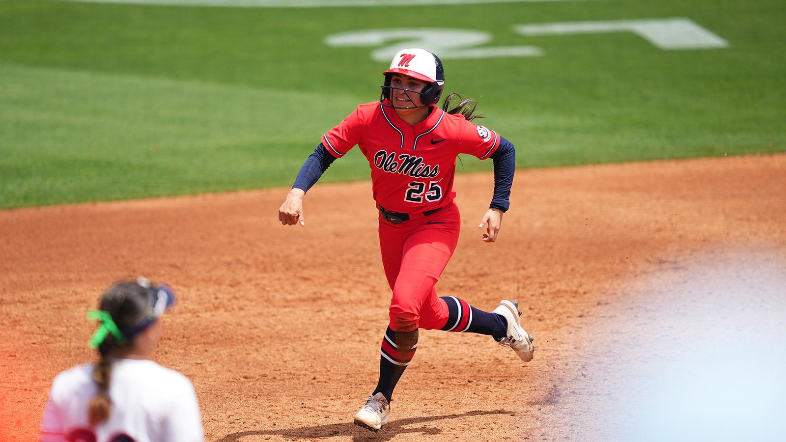 Softball Drops Finale at Auburn - Ole Miss Athletics - Hotty Toddy