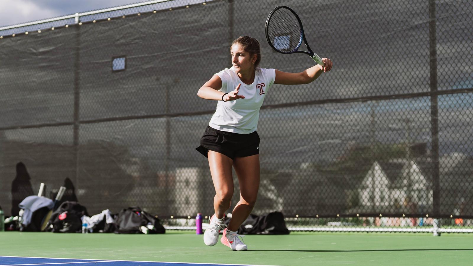 Teah Chavez Women's Tennis Heads To Houston For AAC Individual Championships - Temple