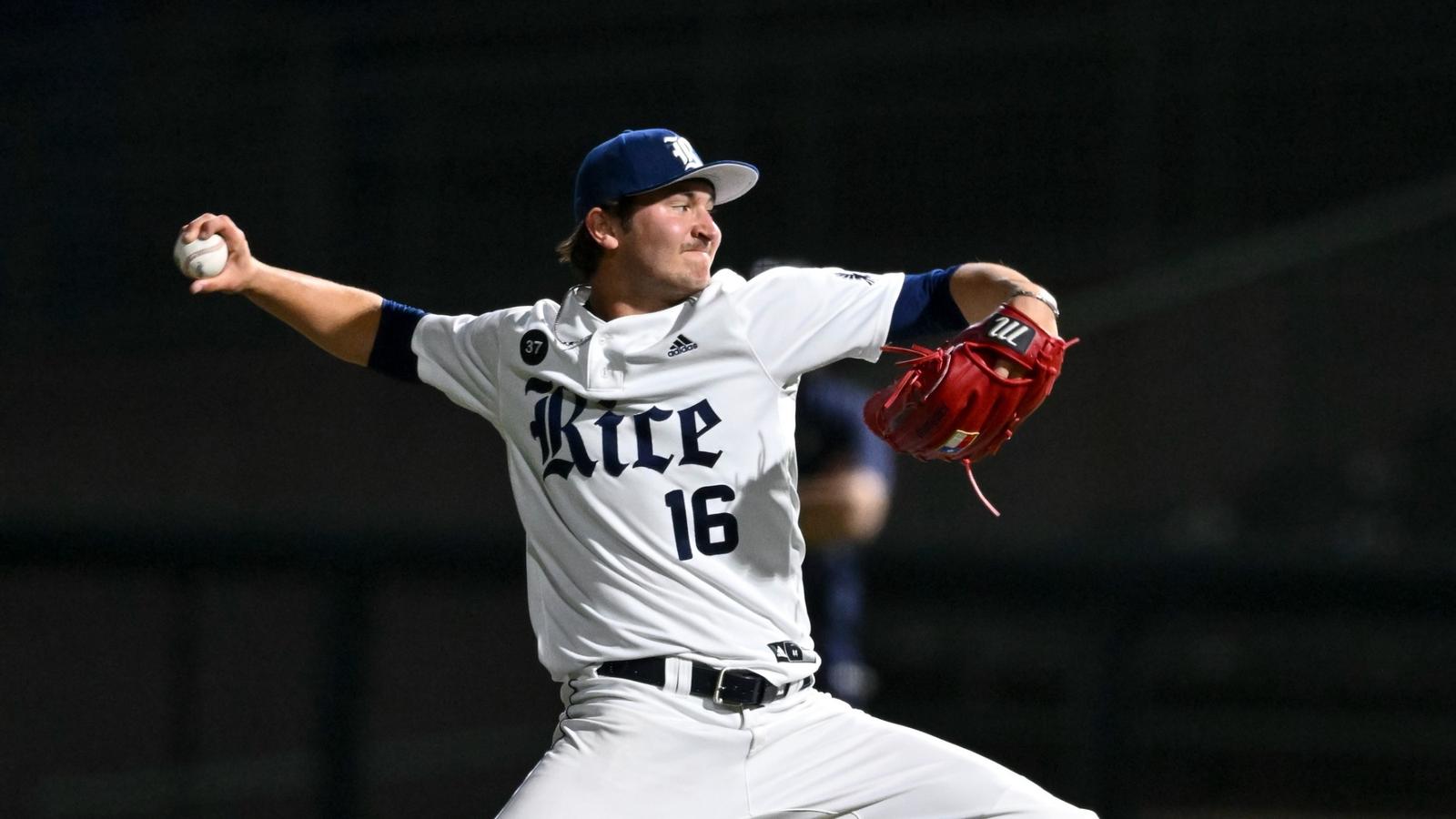 Yale Rice Bulldogs Take Opener from Owls - Rice University Athletics